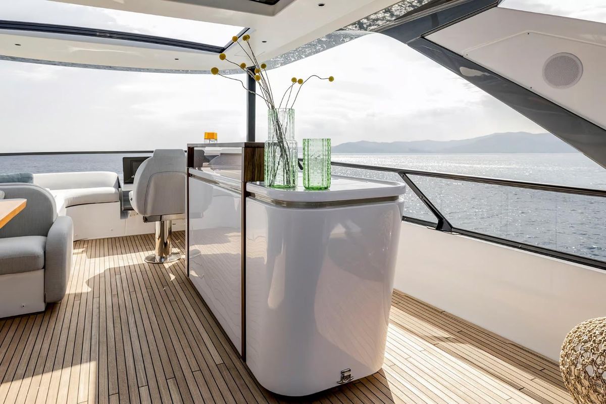 2024 Azimut 74 