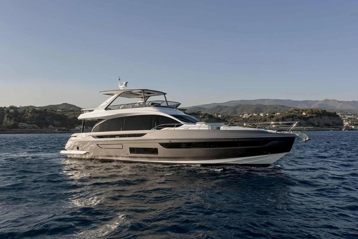 2024 Azimut 74 