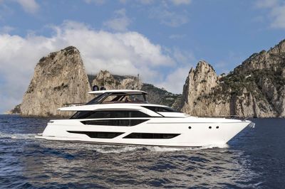 Yacht