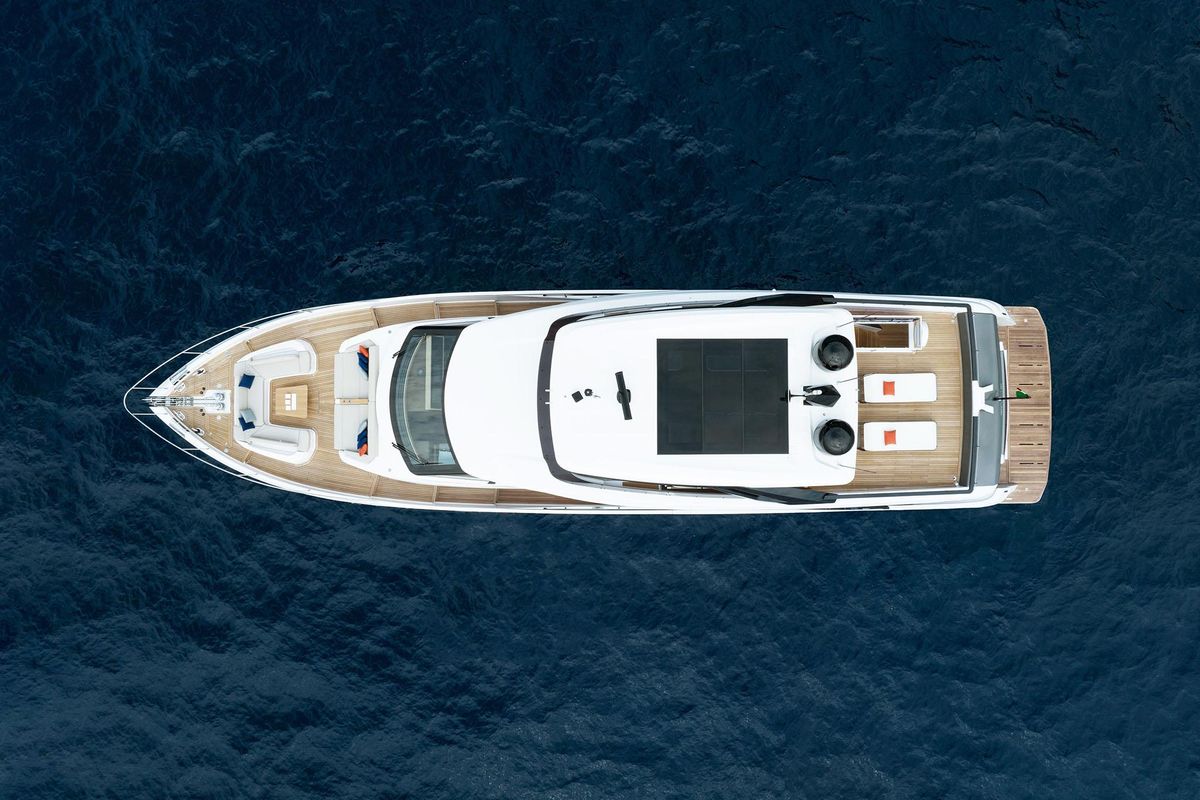 2025 Ferretti Yachts 88 