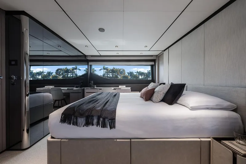  Yacht Photos Pics Ferretti 860 2025