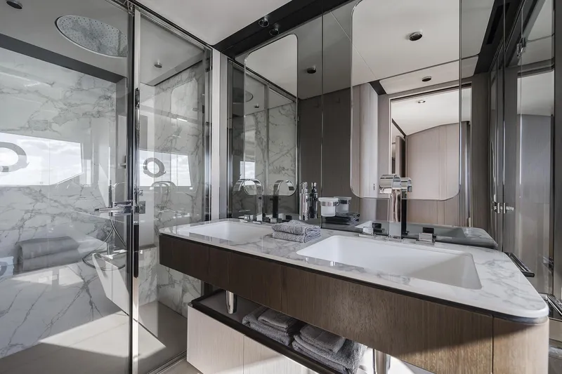  Yacht Photos Pics Ferretti 860 2025