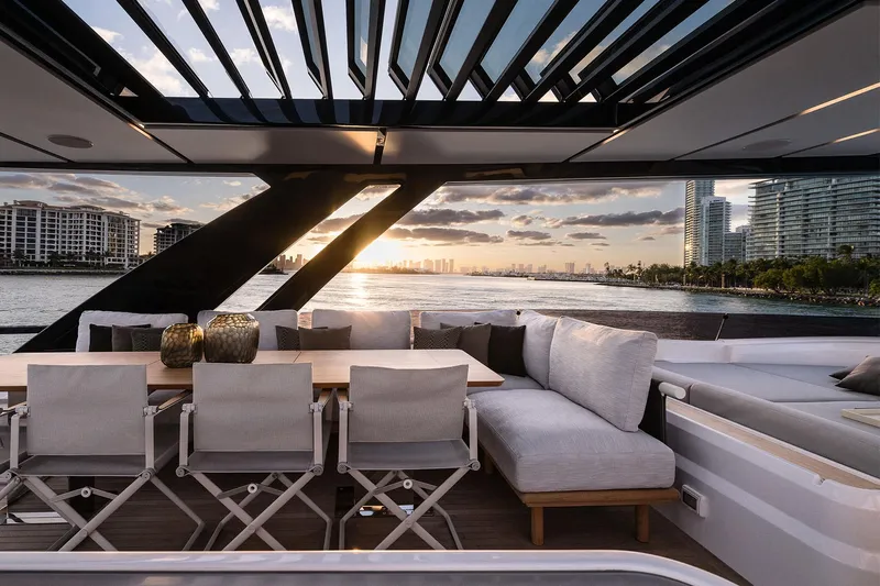  Yacht Photos Pics Ferretti 860 2025