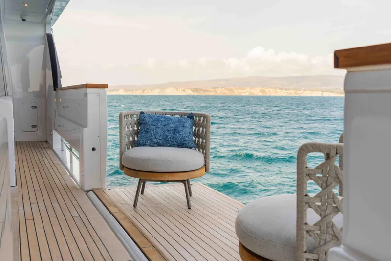 Renewal 3 Yacht Photos Pics 