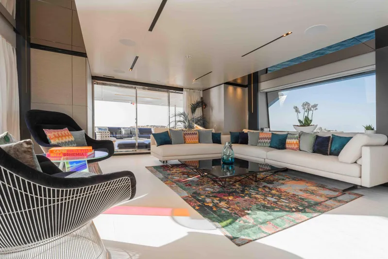 Renewal 3 Yacht Photos Pics 