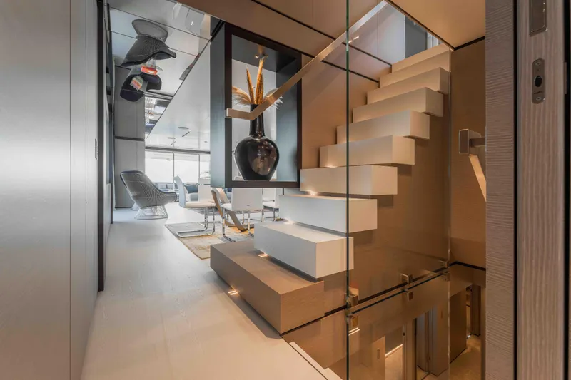 Renewal 3 Yacht Photos Pics 