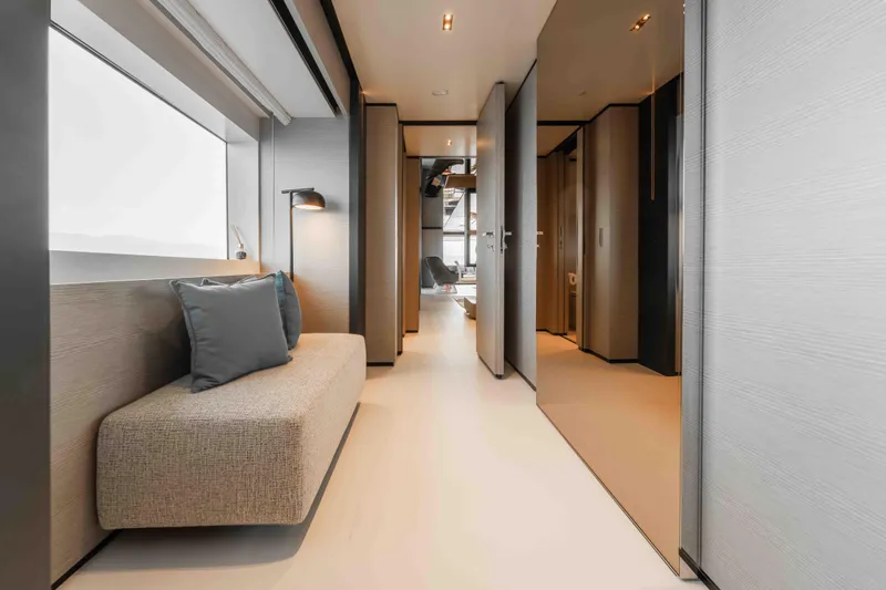 Renewal 3 Yacht Photos Pics 