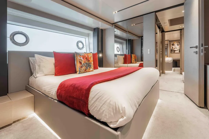 Renewal 3 Yacht Photos Pics 