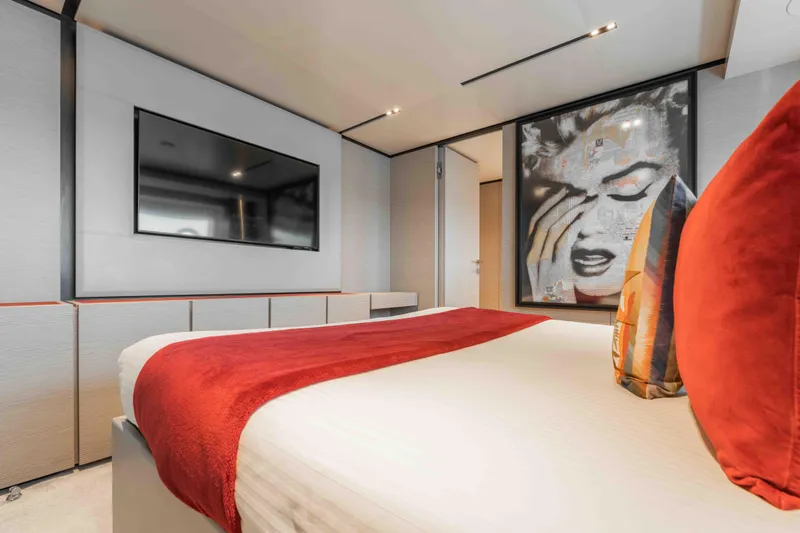 Renewal 3 Yacht Photos Pics 