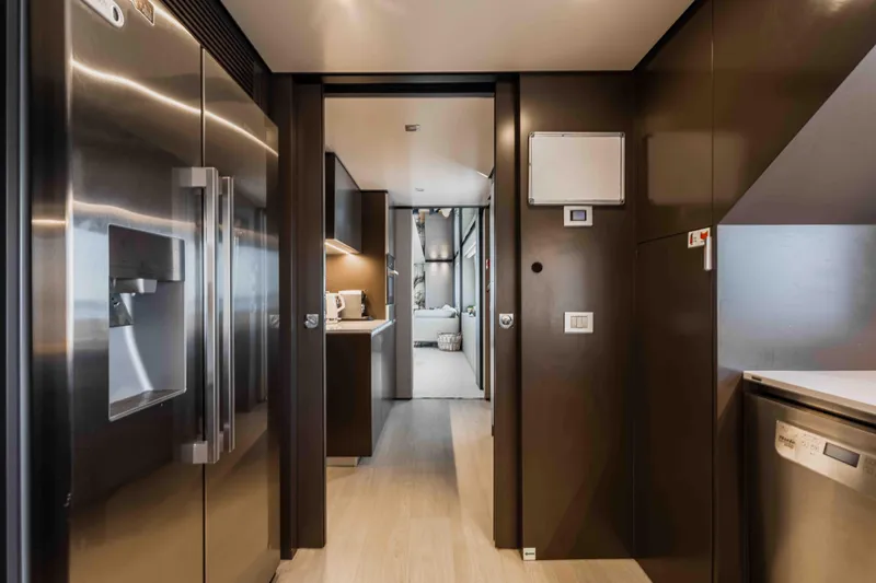 Renewal 3 Yacht Photos Pics 