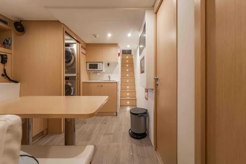 Renewal 3 Yacht Photos Pics 