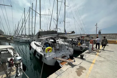 Bavaria C42