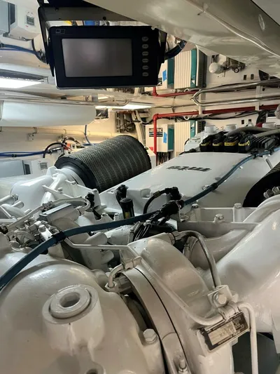 Desperado Yacht Photos Pics Engine room of a 2008 Hatteras 77 Enclosed Bridge yacht.