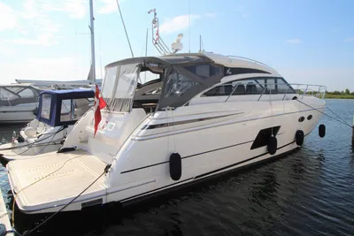2013 Princess V52