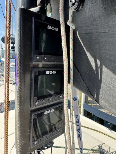 Easy Yacht Photos Pics B&G instruments on a 2014 J Boats J/88 sailboat.