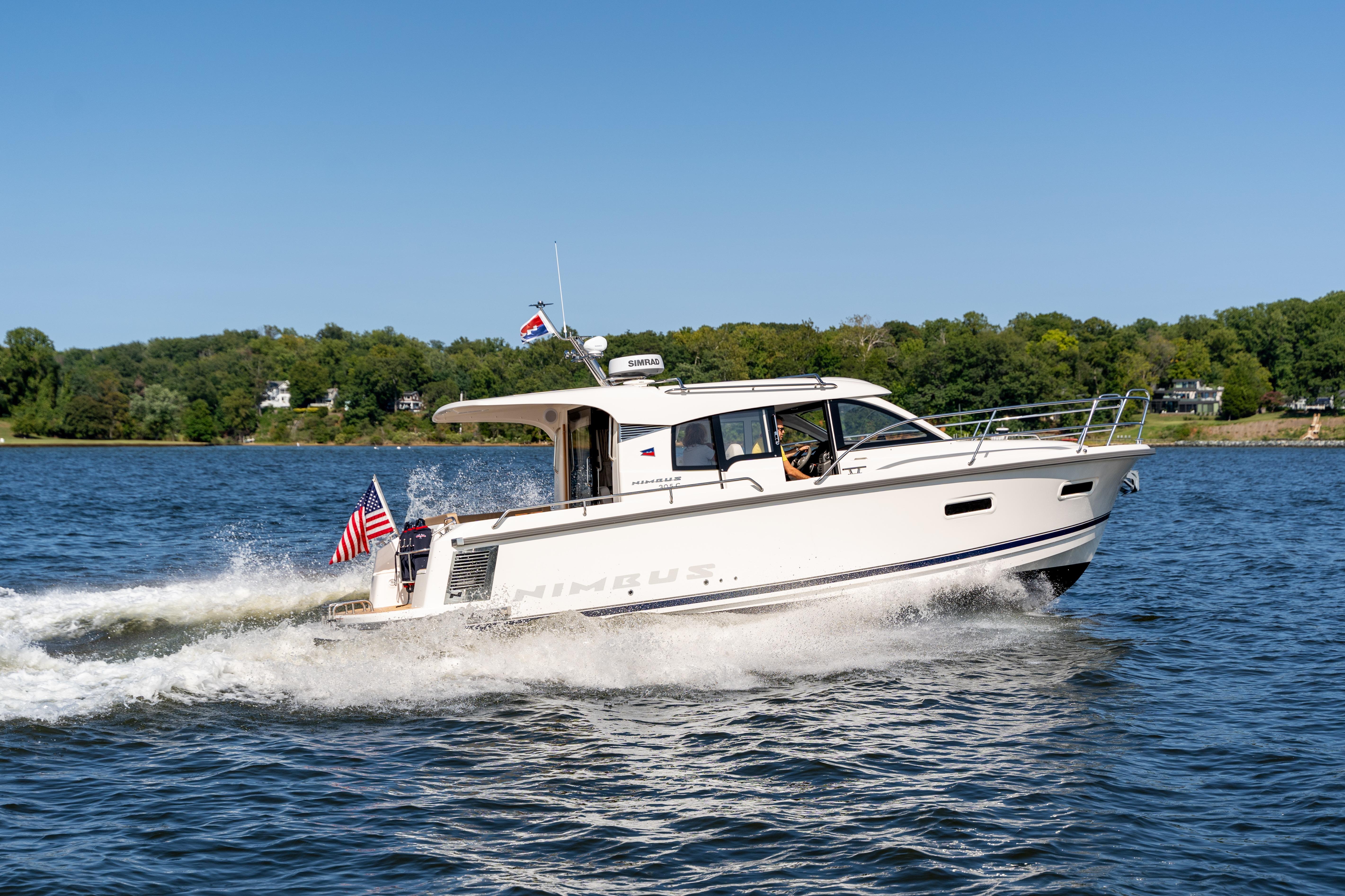 2026 Nimbus 305 Coupe