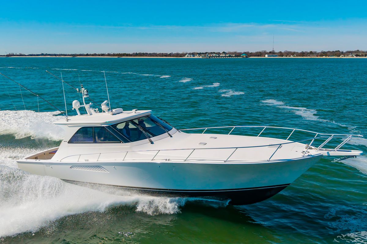 2010 Viking 52 