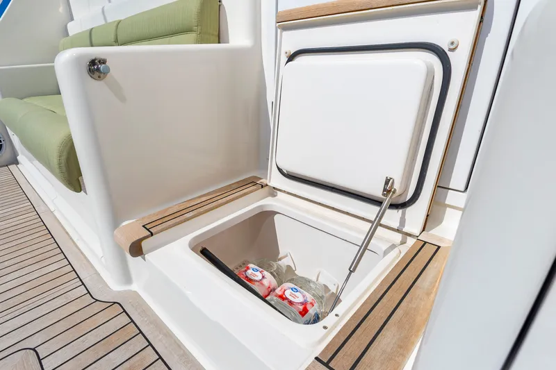 Surf Rider II Yacht Photos Pics 