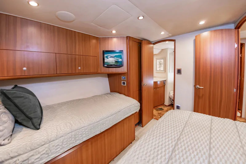 Surf Rider II Yacht Photos Pics 