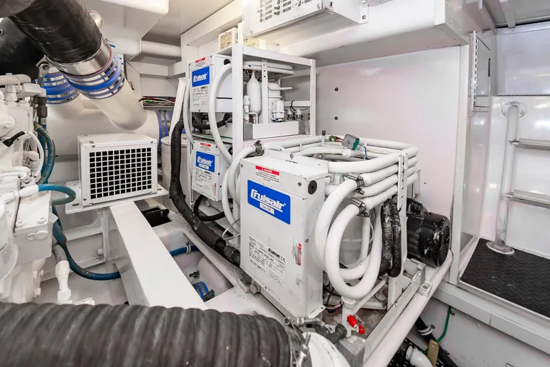 Surf Rider II Yacht Photos Pics 