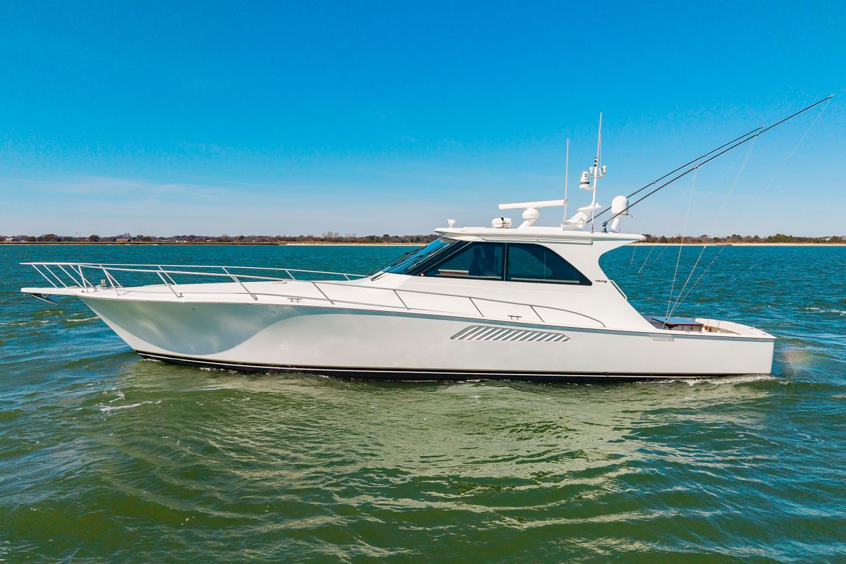 2010 Viking 52 