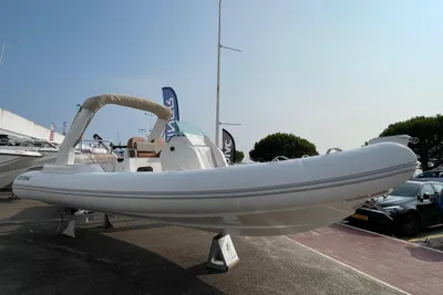 2025 Zodiac Medline 7.5