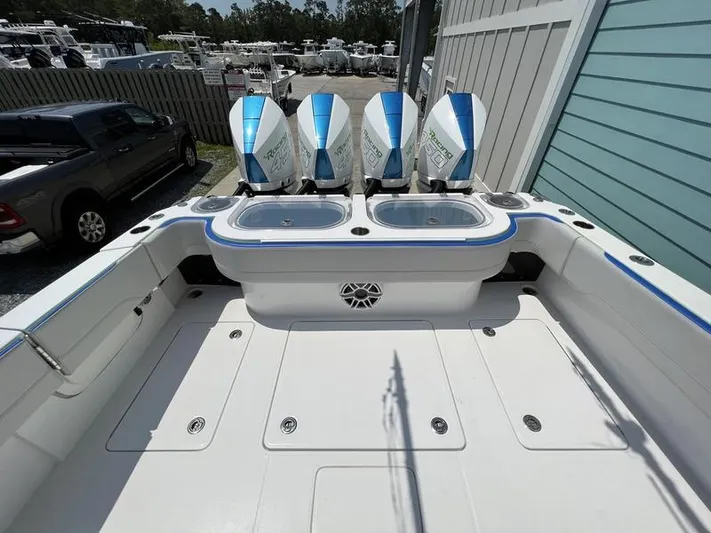  Yacht Photos Pics 2020 Nor-Tech 392 Super Fish boat with triple outboard engines.