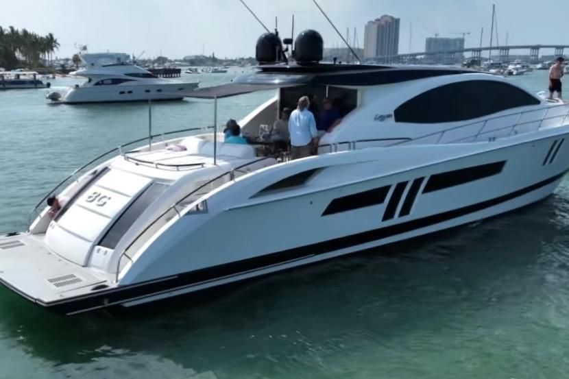 2009 Lazzara 76 