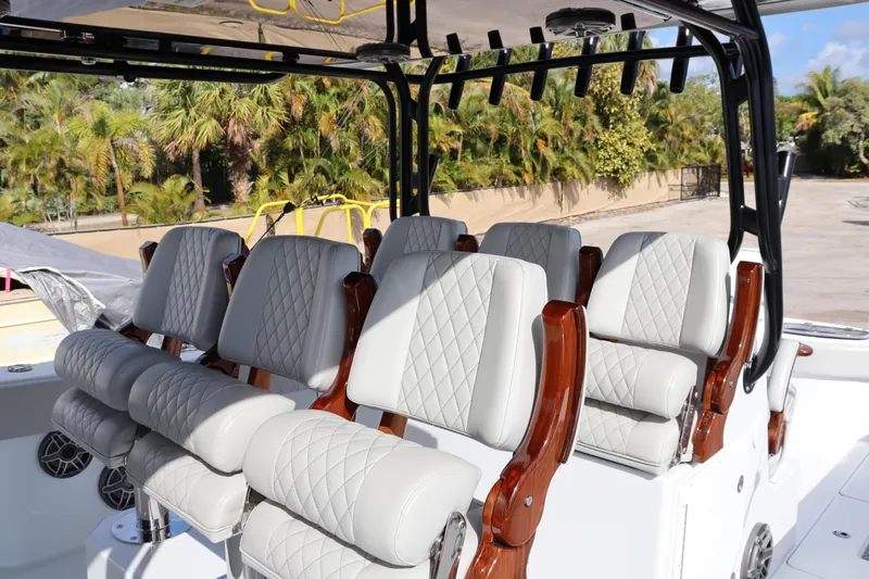 Nitsa Yacht Photos Pics Freeman 42 2023 - Helm Seating