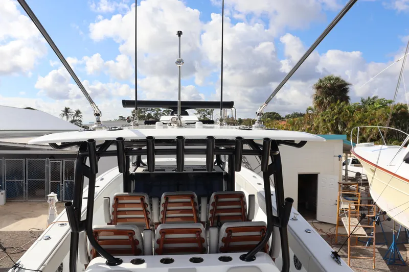 Nitsa Yacht Photos Pics Freeman 42 2023 - Helm Seating