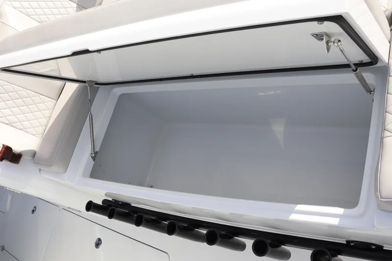 Nitsa Yacht Photos Pics Freeman 42 2023 - Live Well