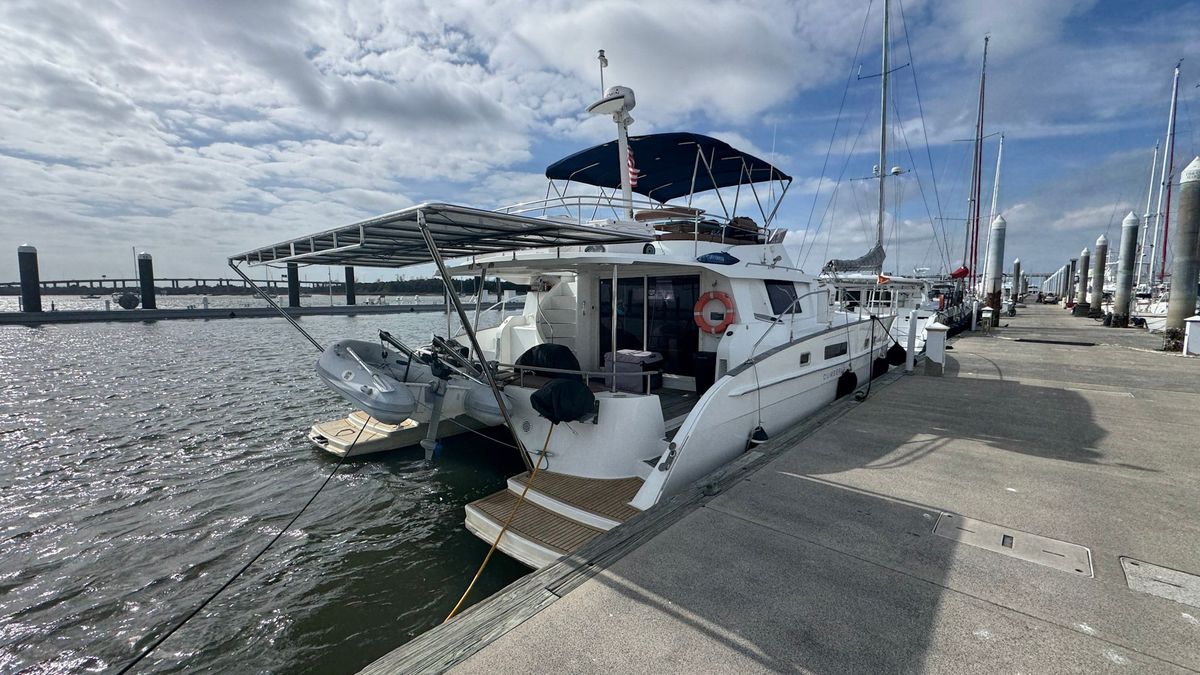 2009 Fountaine Pajot 46 