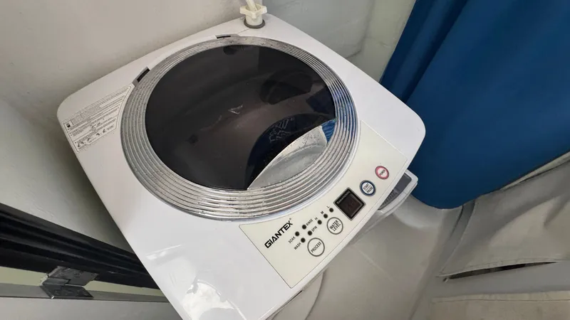 Dream Catcher Yacht Photos Pics Washer Dryer Utility