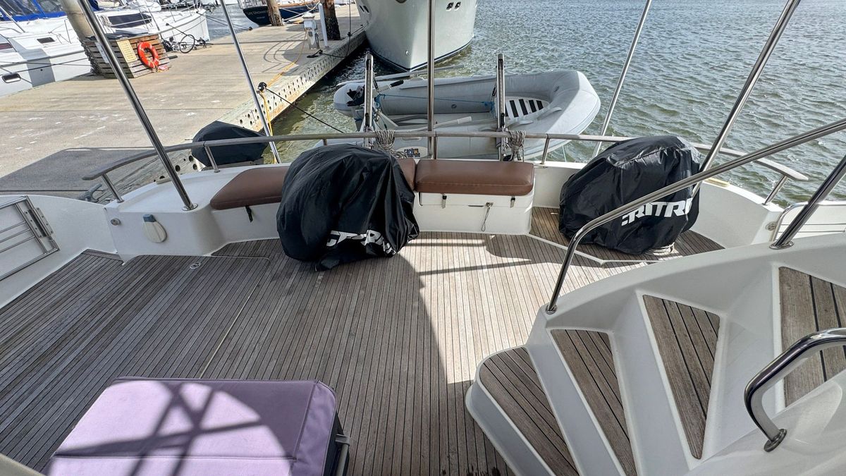 2009 Fountaine Pajot 46 
