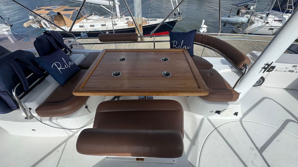 2009 Fountaine Pajot 46 