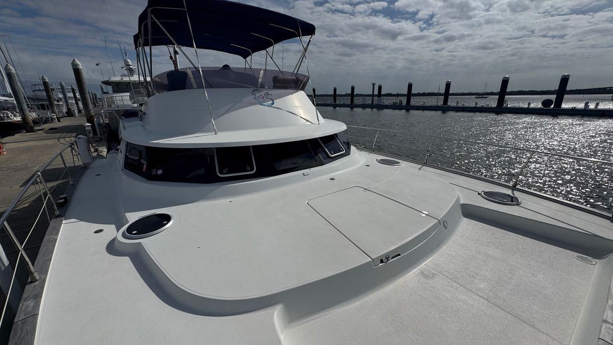 2009 Fountaine Pajot 46 