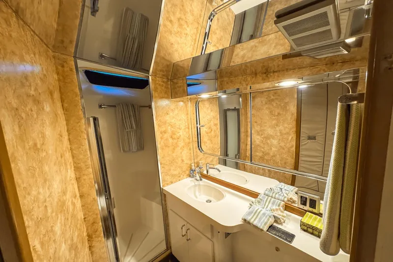 Family Vacation Yacht Photos Pics 