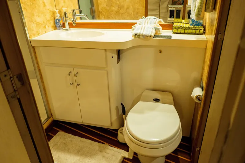 Family Vacation Yacht Photos Pics 