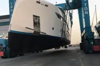 Bilgin Custom 150 yacht being lifted by a 700-ton crane, 2014 model.