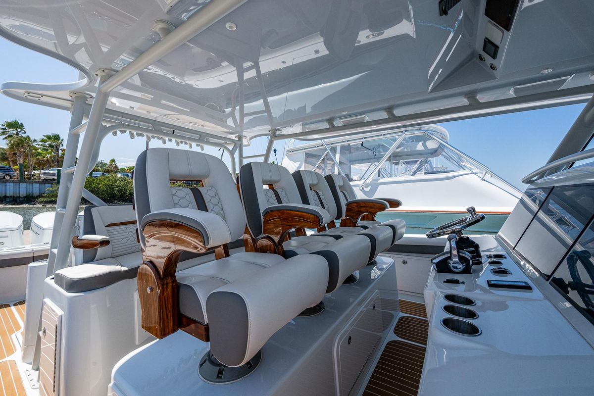 2022 Yellowfin 54 