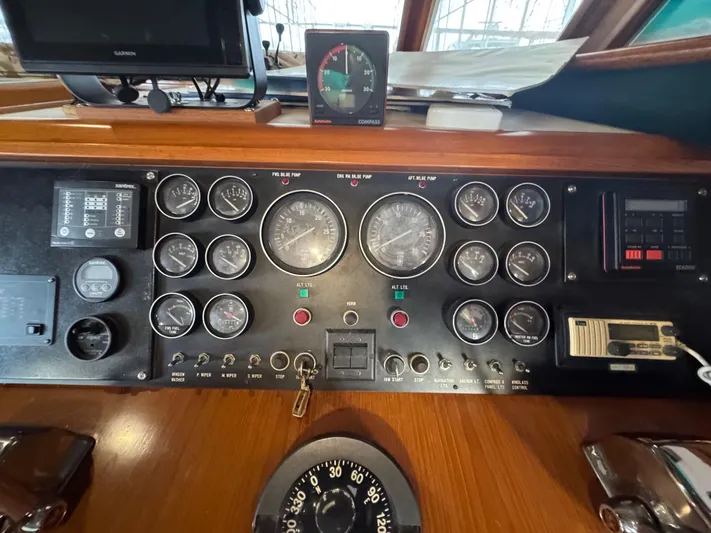 Knot Yet Yacht Photos Pics 