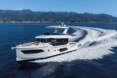 2026 Absolute Navetta 53
