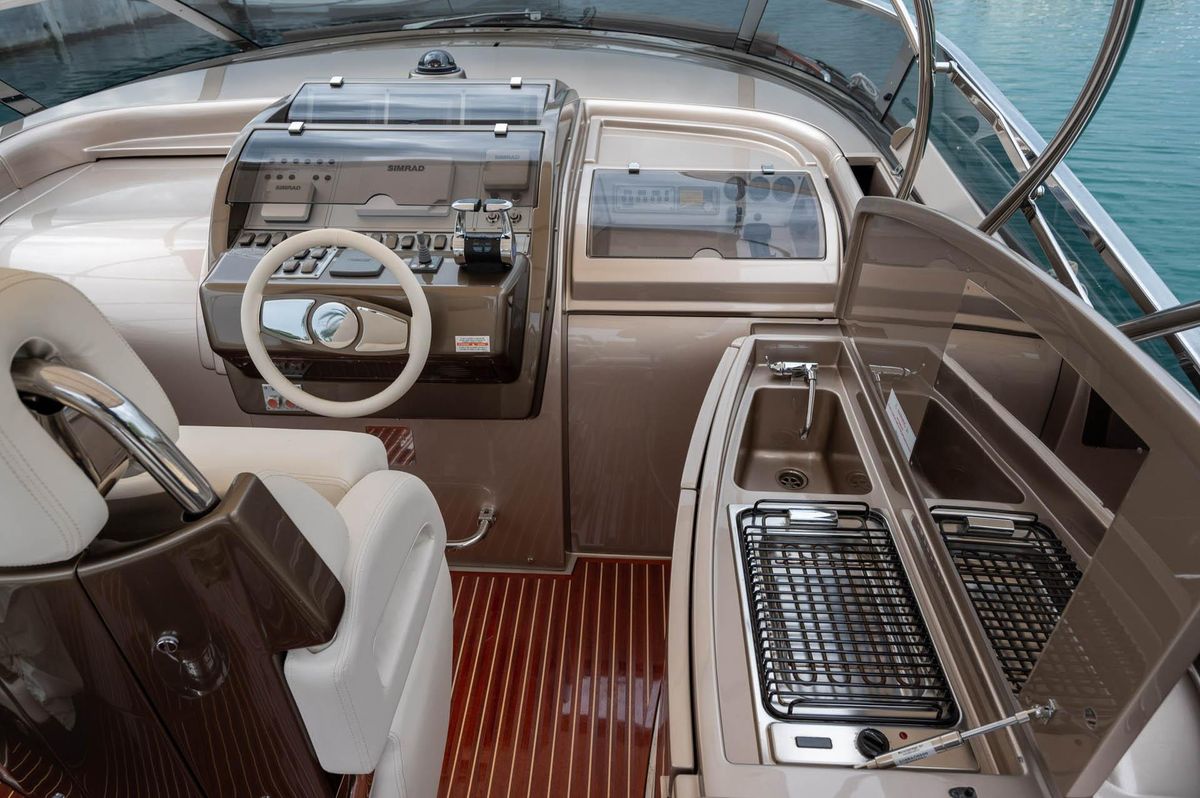 2014 Riva 44 