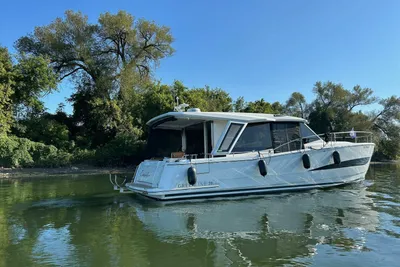 Greenline 39 Hybrid