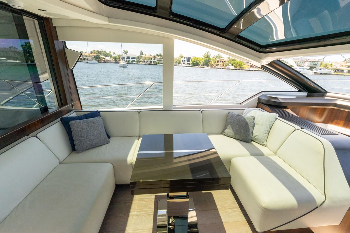 2022 Sunseeker 60 