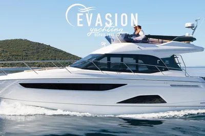 2026 Bavaria R40 Fly