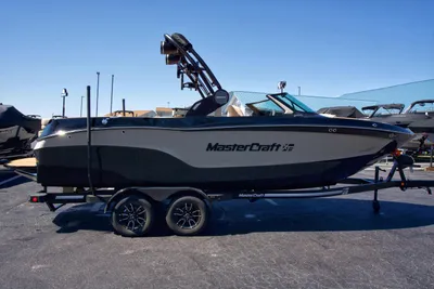 MasterCraft XT23