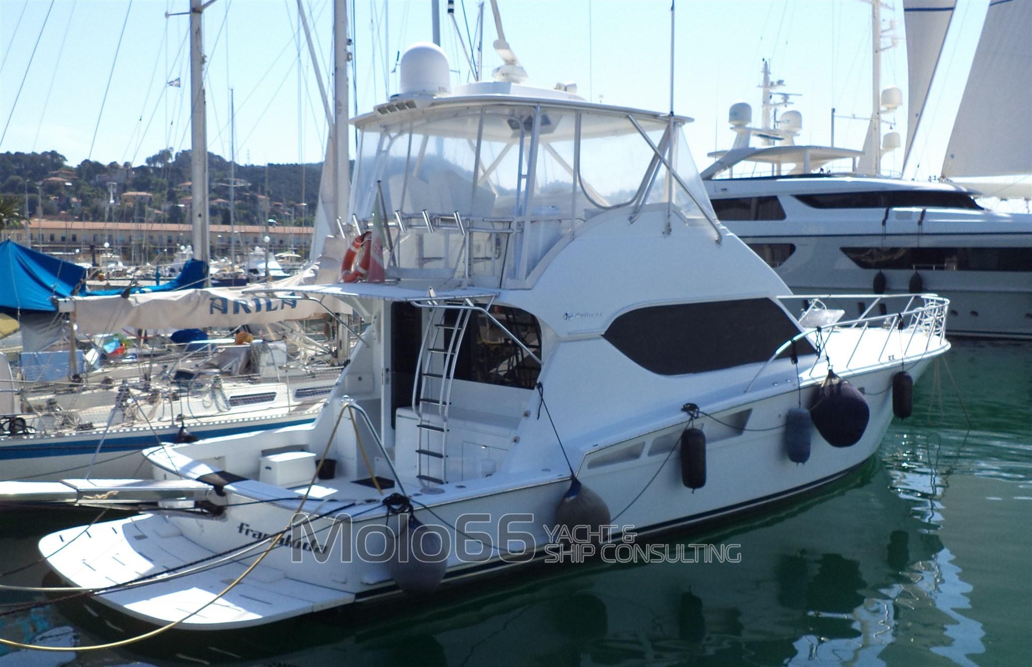 2005 Hatteras 50 Convertible