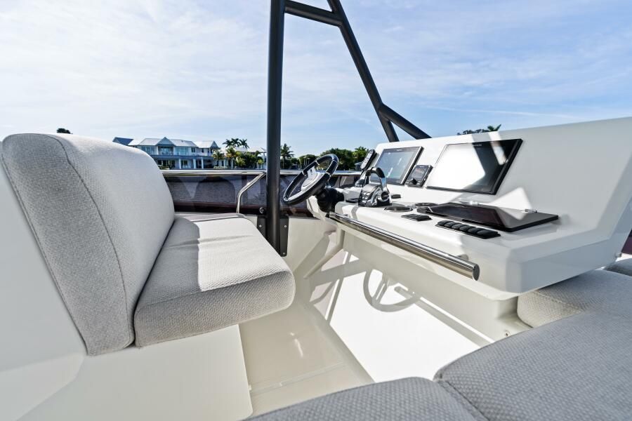 2020 Prestige 52 