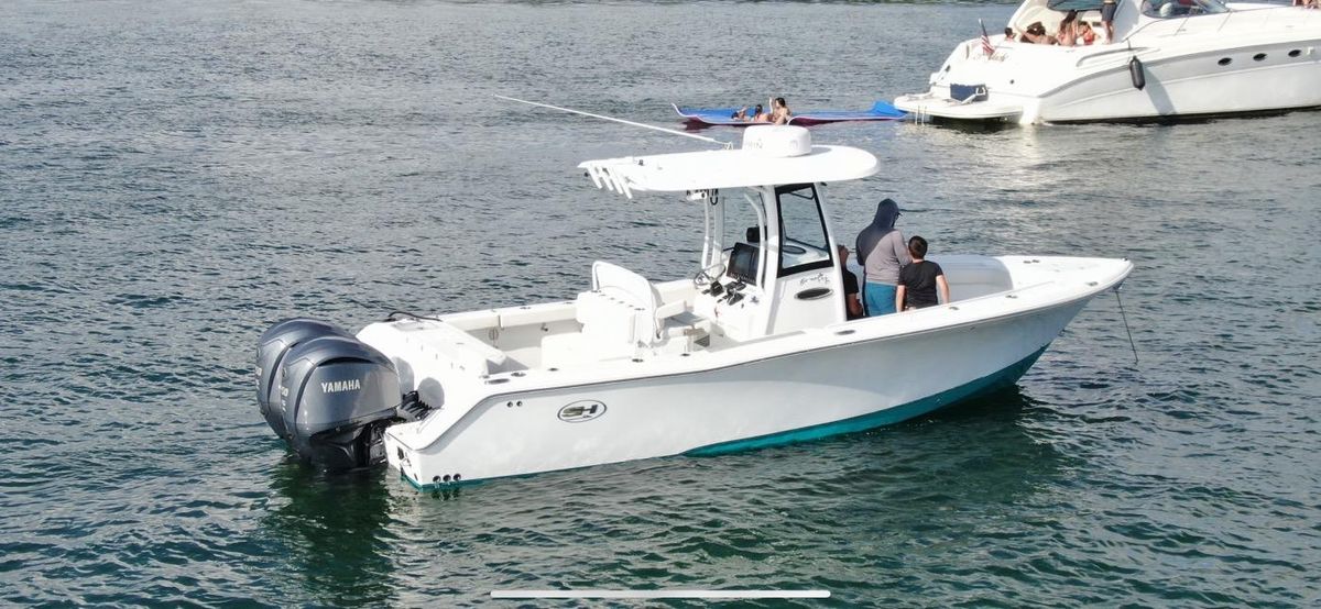 2022 Sea Hunt 27 GAMEFISH FS